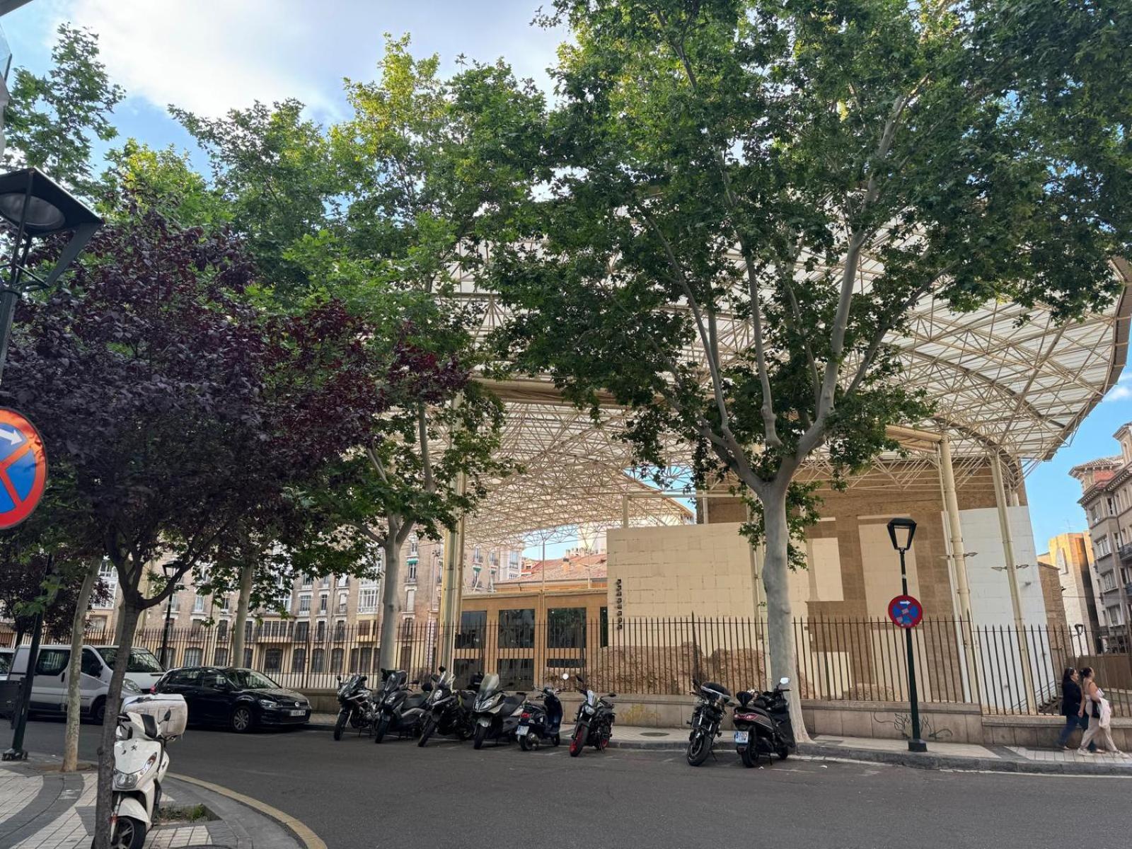 Teatro Romano Zaragoza Bagian luar foto